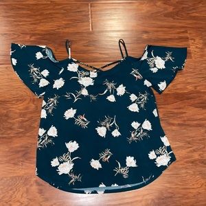 Women’s Kaileigh size L green with white & coral floral cold shoulder blouse